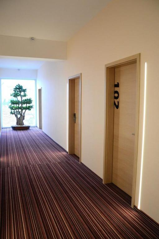 Zenti Plaza Hotel Drobeta Turnu Severin Exterior foto
