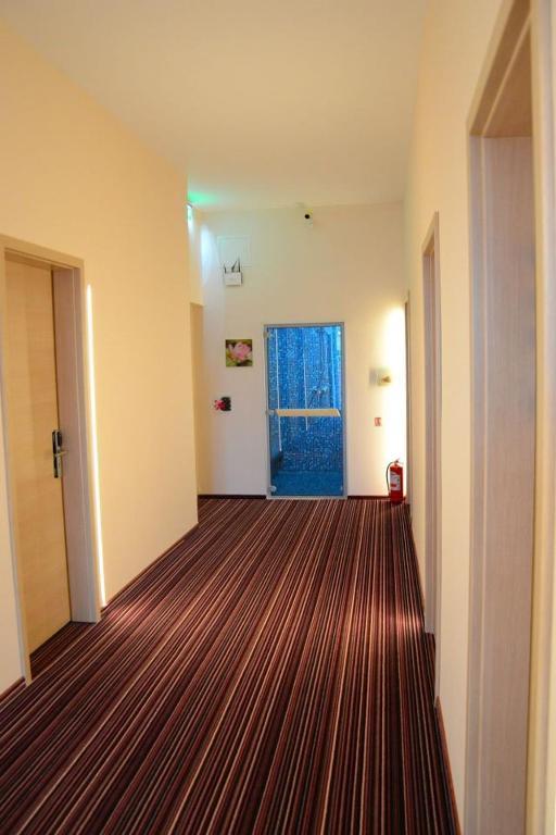 Zenti Plaza Hotel Drobeta Turnu Severin Exterior foto
